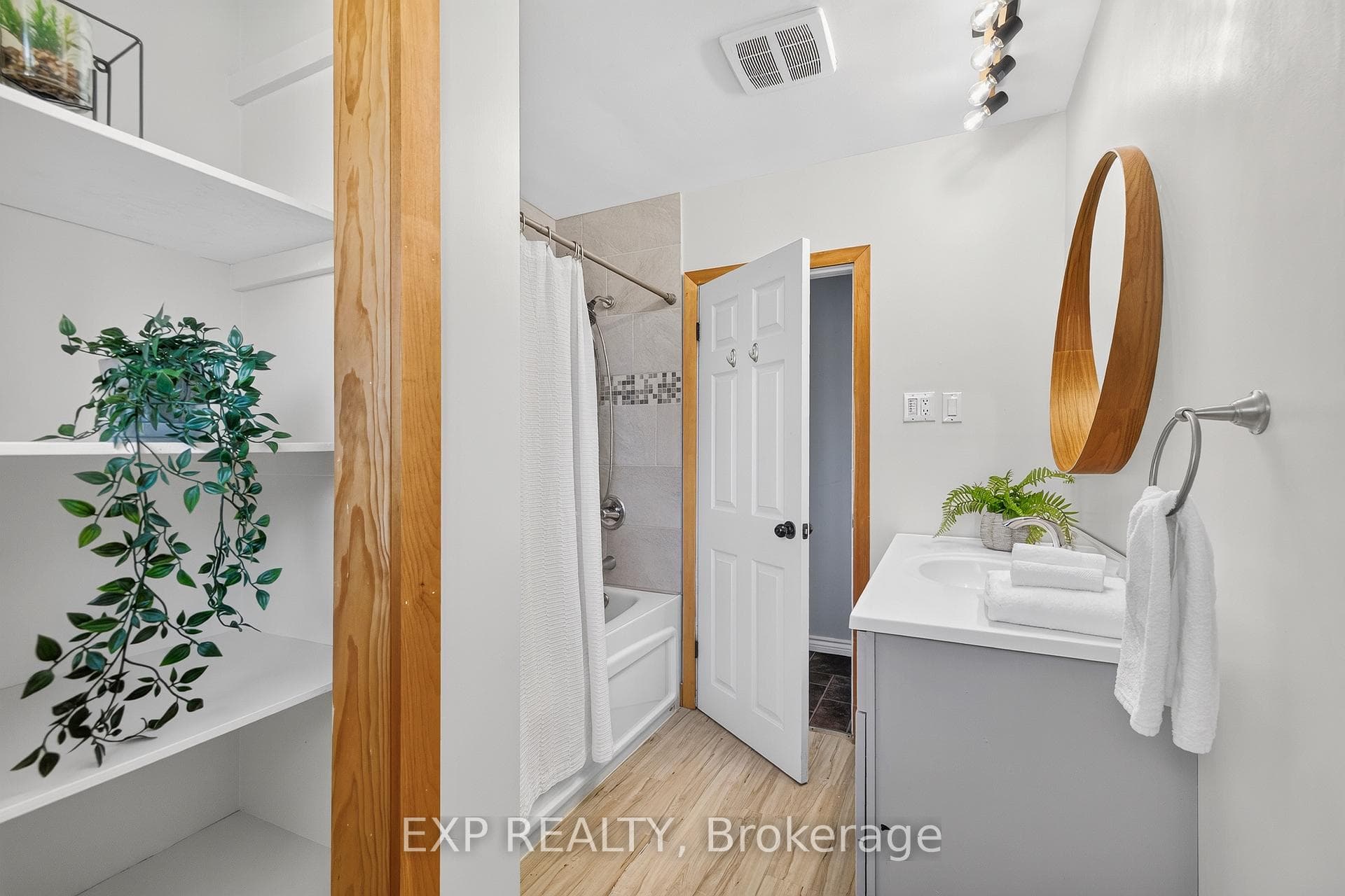 261 King Street photo 22
