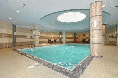 1060 Sheppard Avenue Unit 519 photo 4