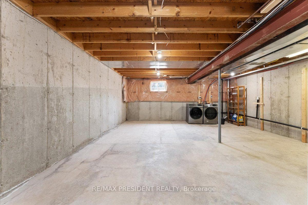 285 Southbrook Drive photo 31