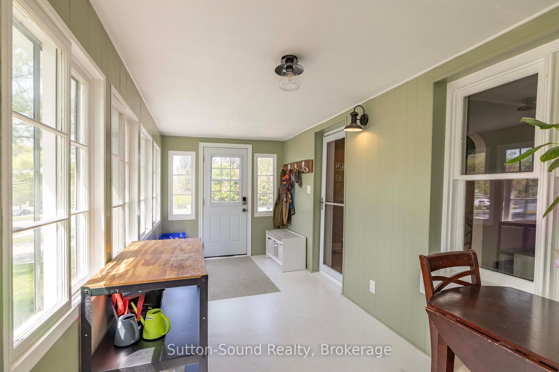 740 6th Street photo 5