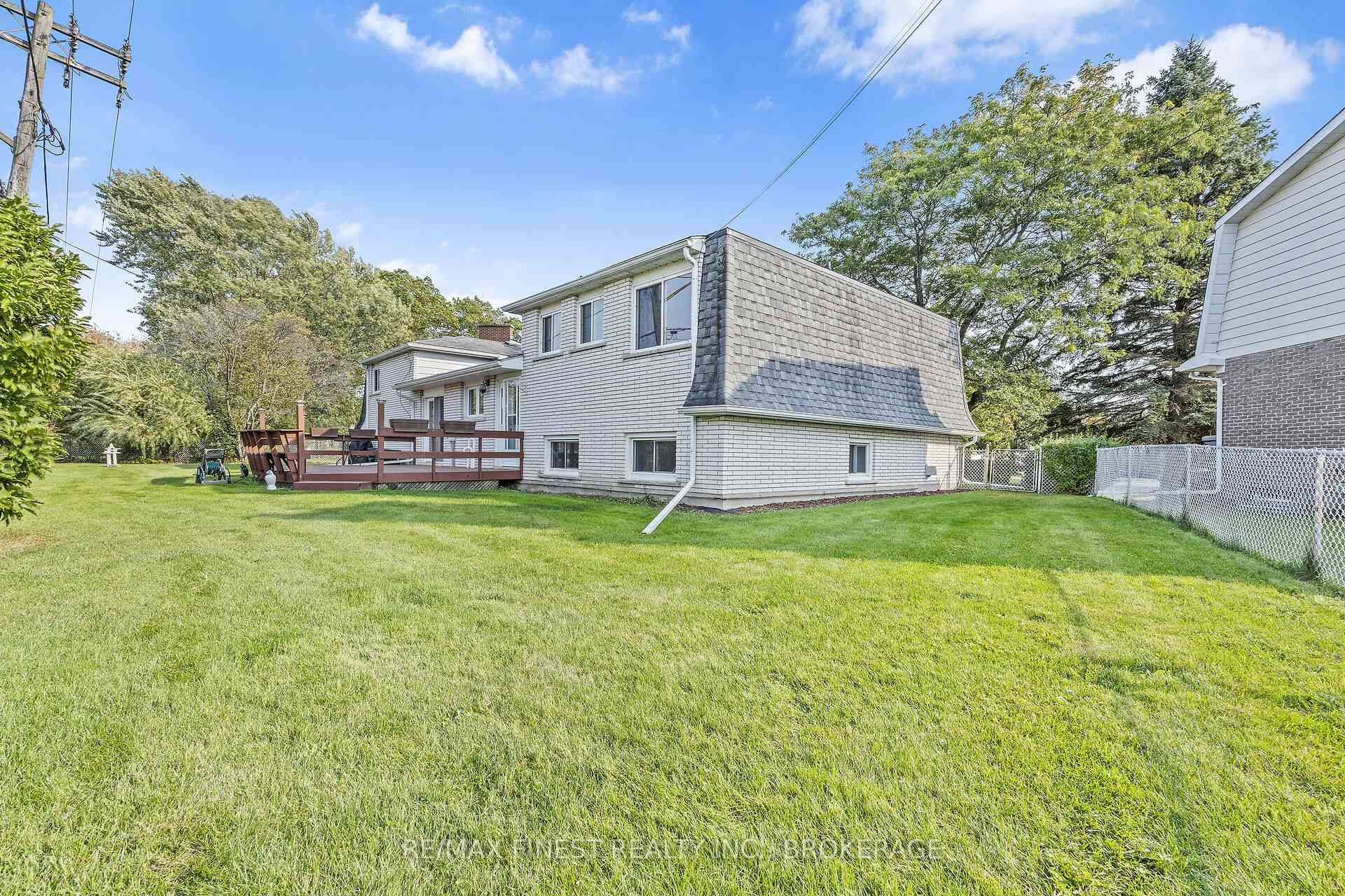 320 DONELL Court photo 39