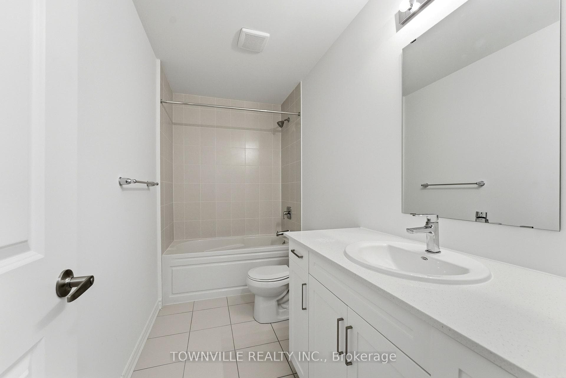 42 Bradden Crescent photo 25