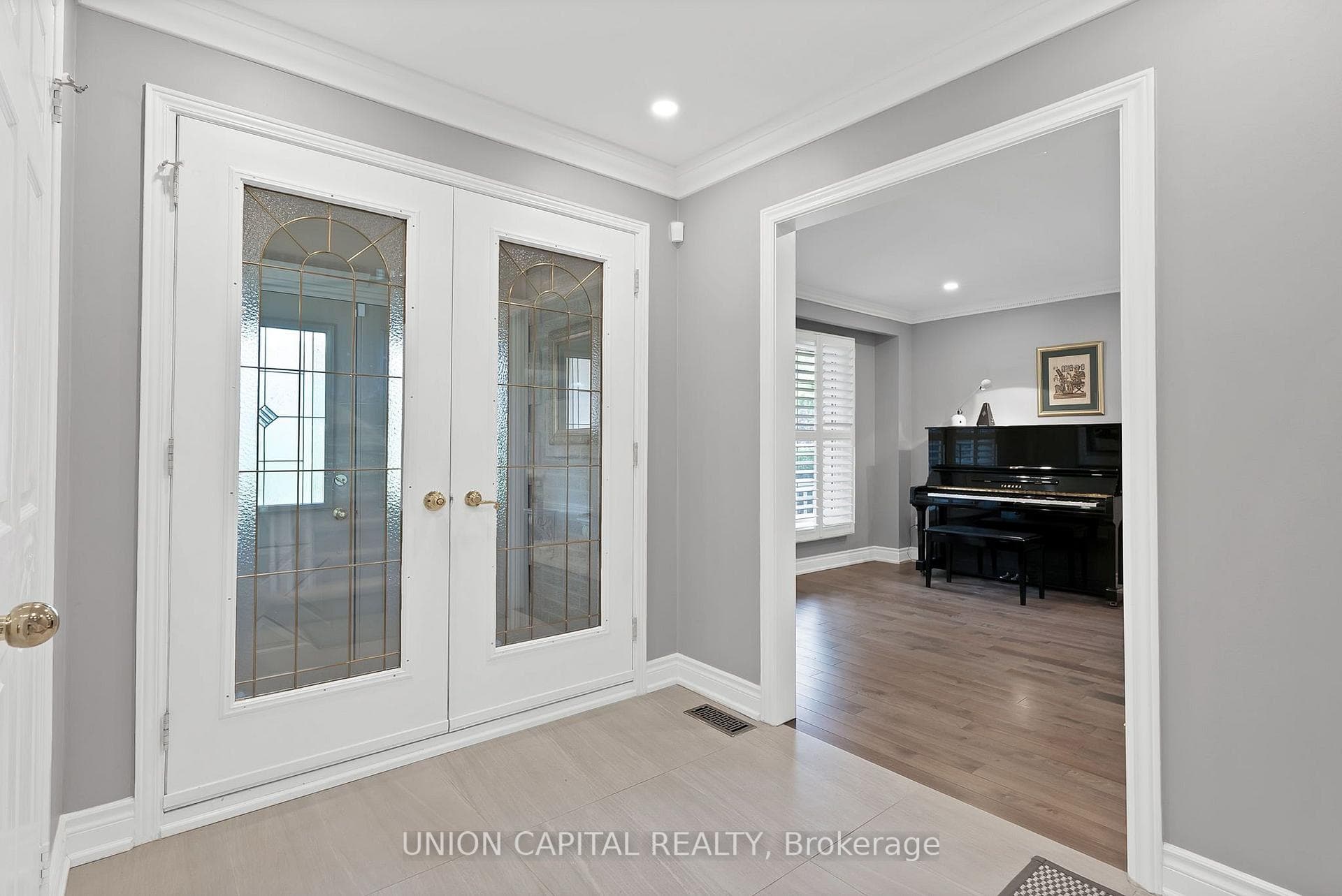 35 Mccarty Crescent photo 4