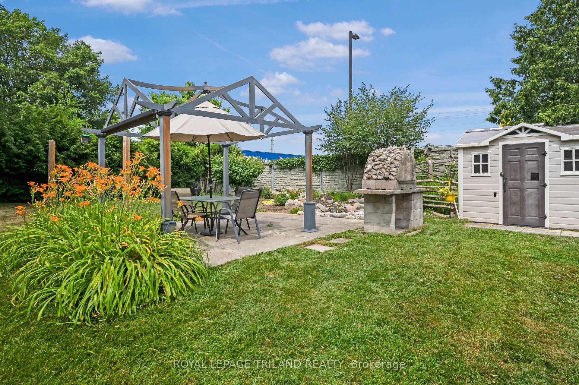 73 GENEVIVE Place photo 30