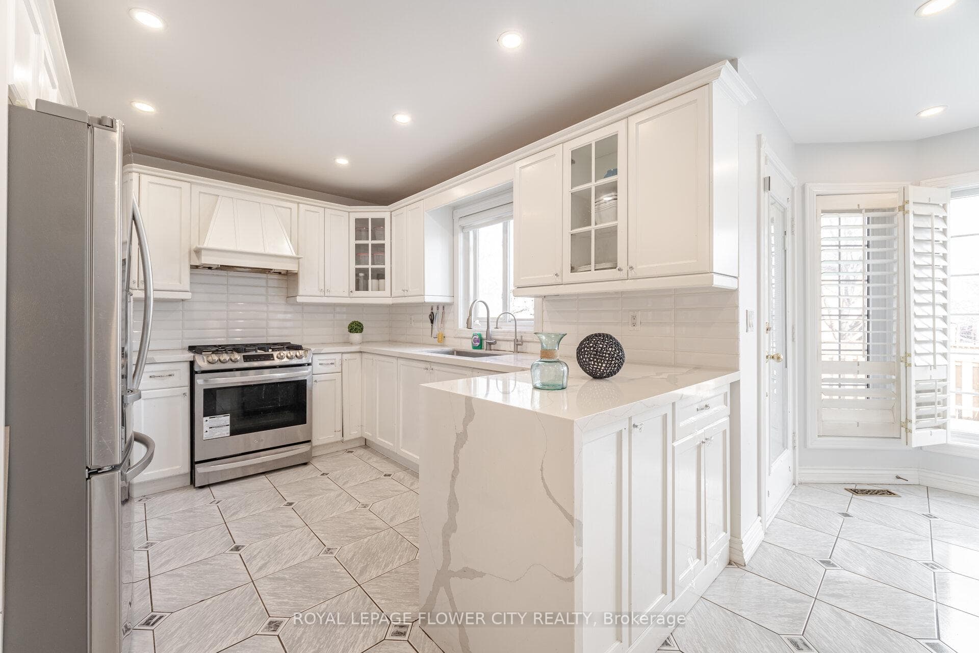 47 Burgby Avenue photo 7