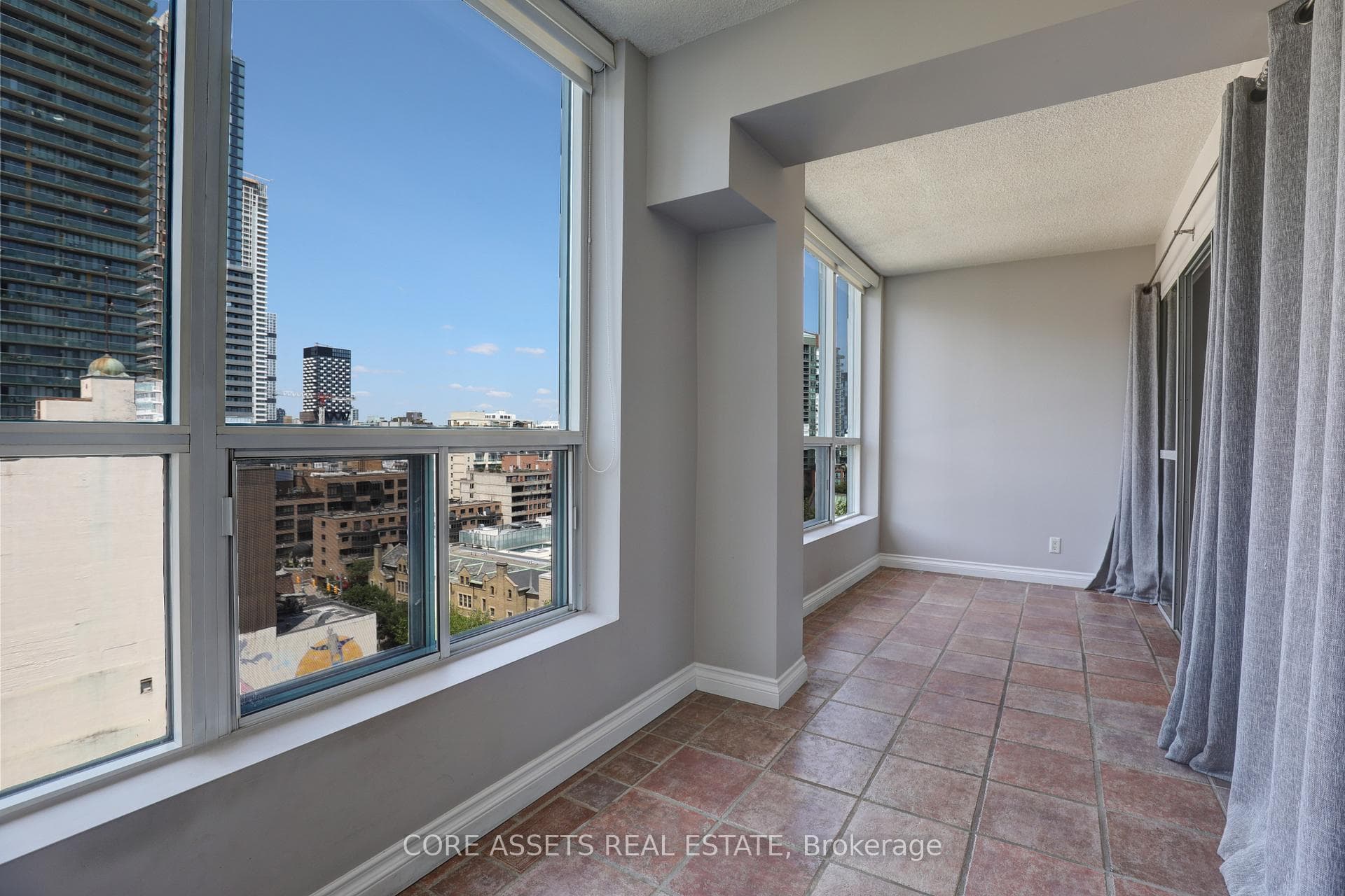 92 King Street Unit 1306 photo 17