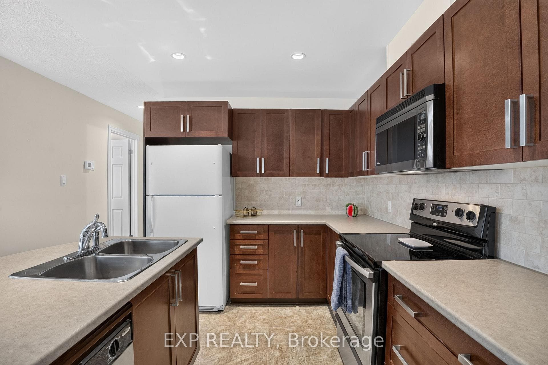 385 Paseo Private Unit 4 photo 10