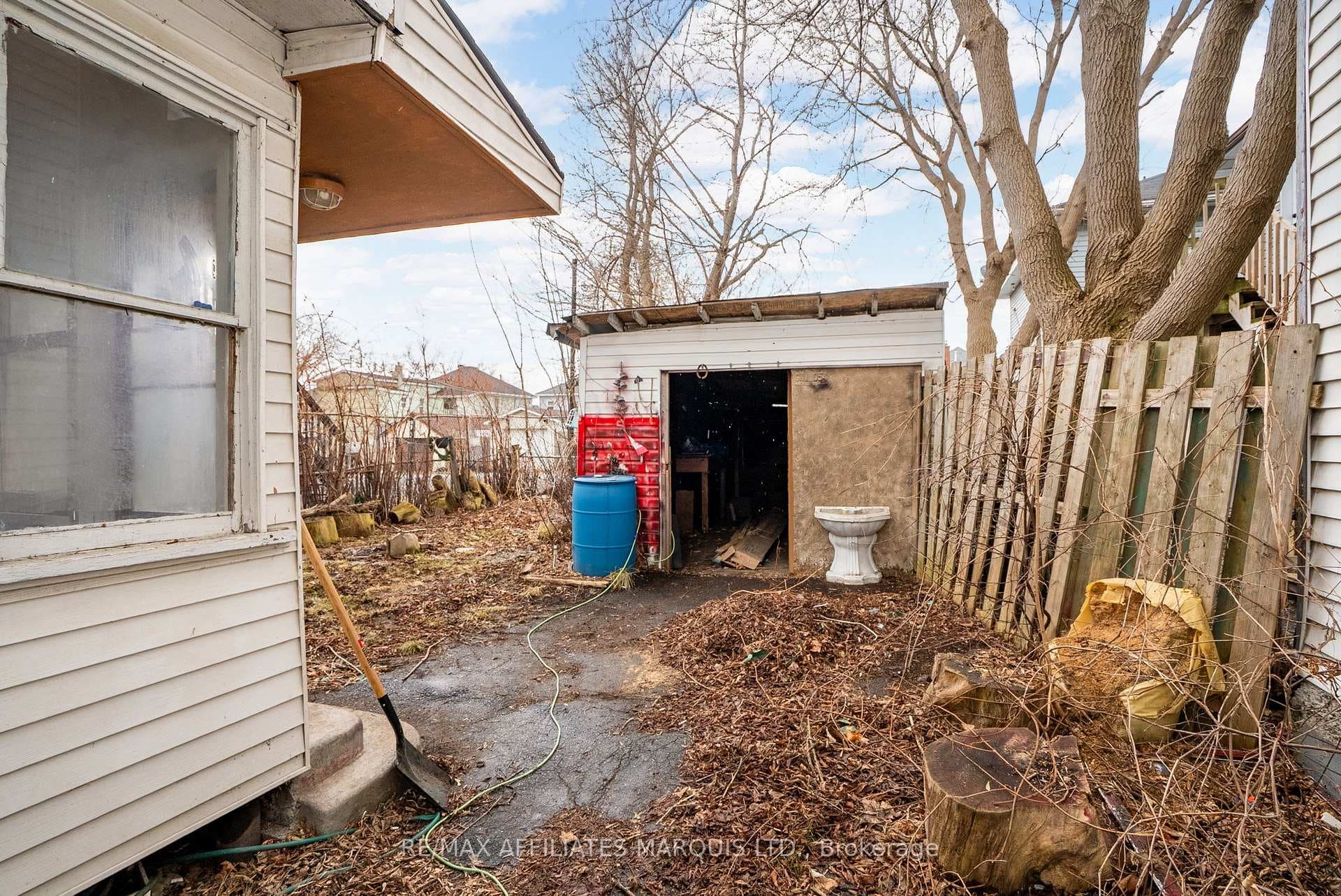 226 Guy Street photo 18