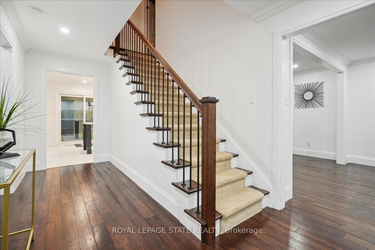 97 Gatestone Drive photo 11