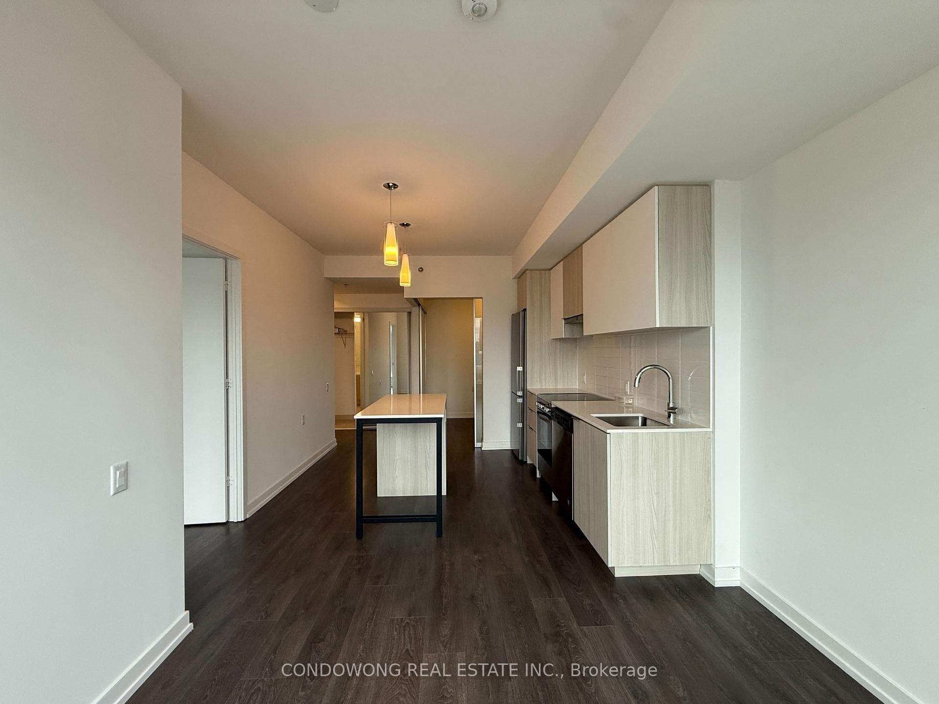 Super Bright & Spacious