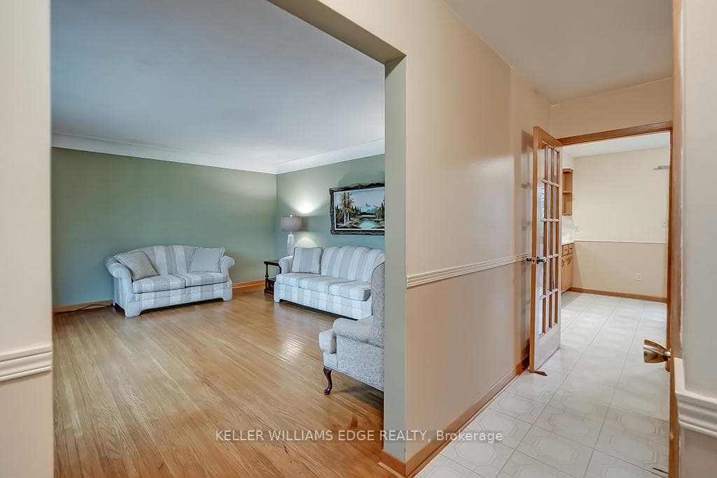 593 Arlington Boulevard photo 5