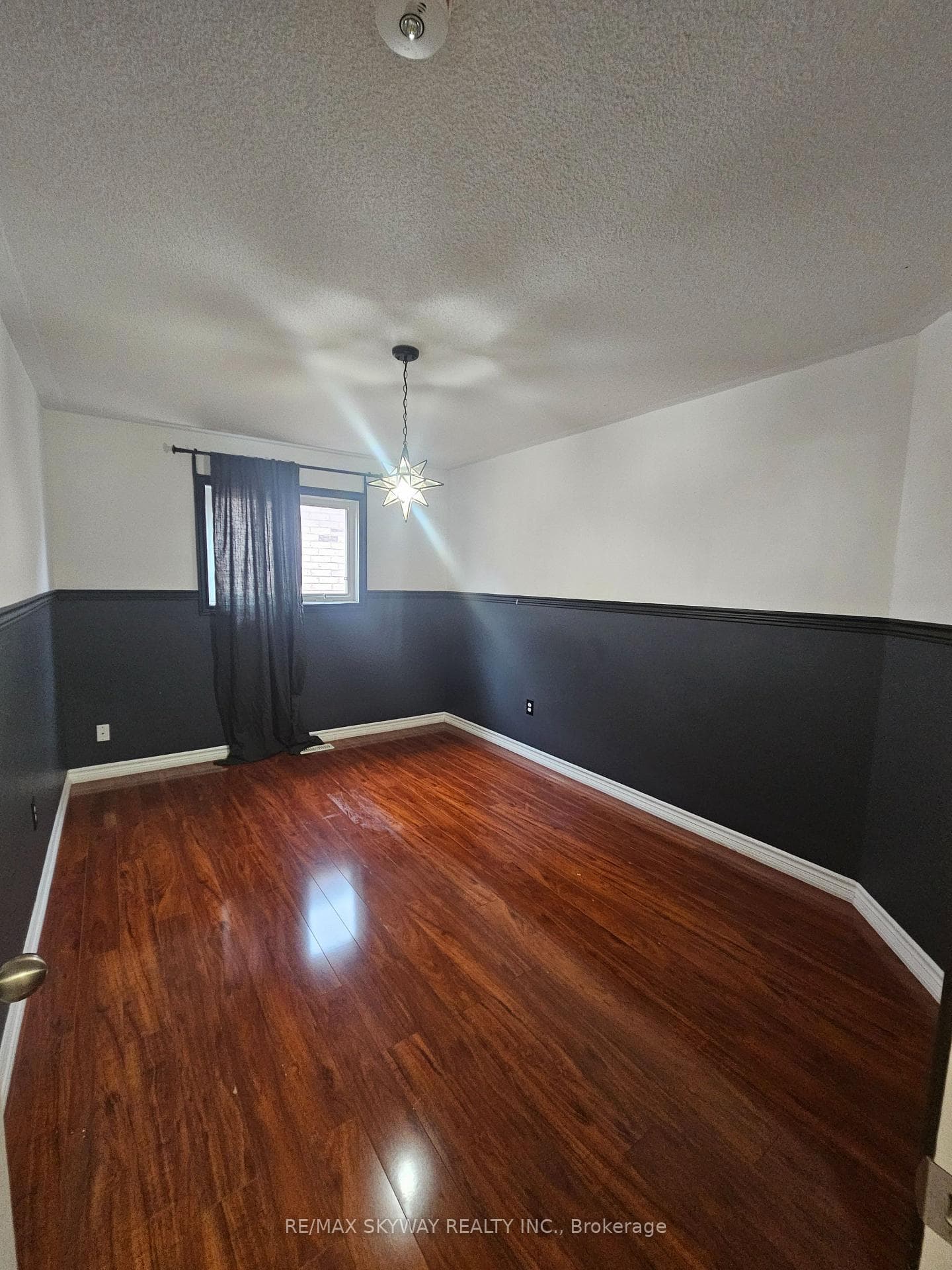 45 Savita Road photo 10