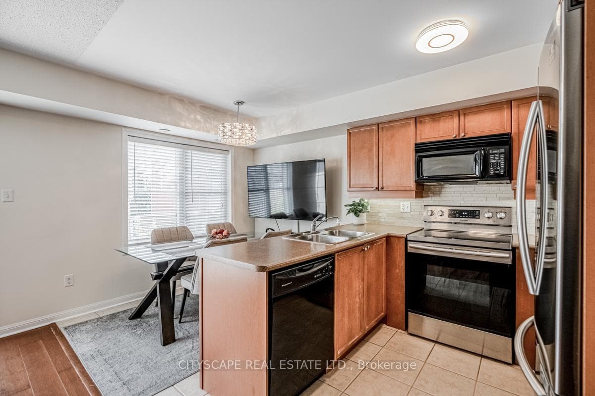 622 Shoreline Drive Unit 2 photo 12