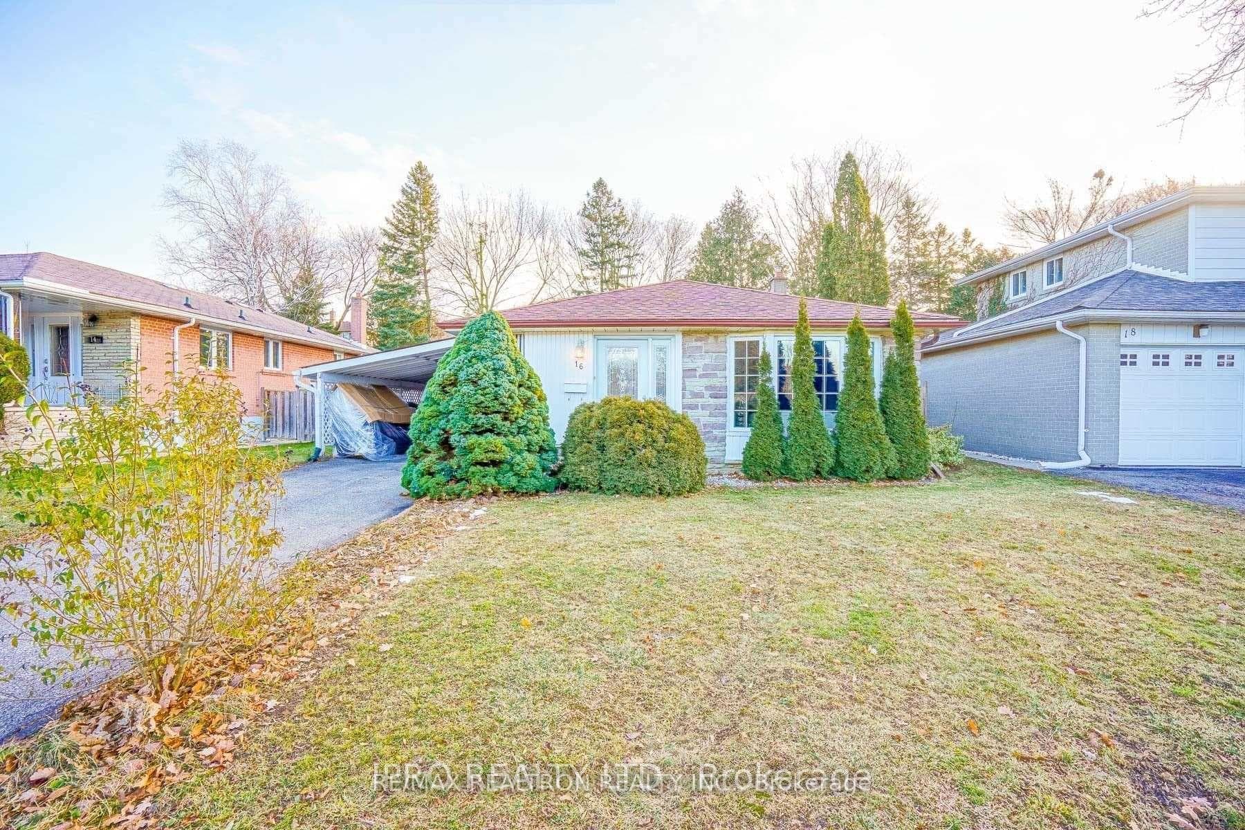 16 Cresthaven Drive photo 4