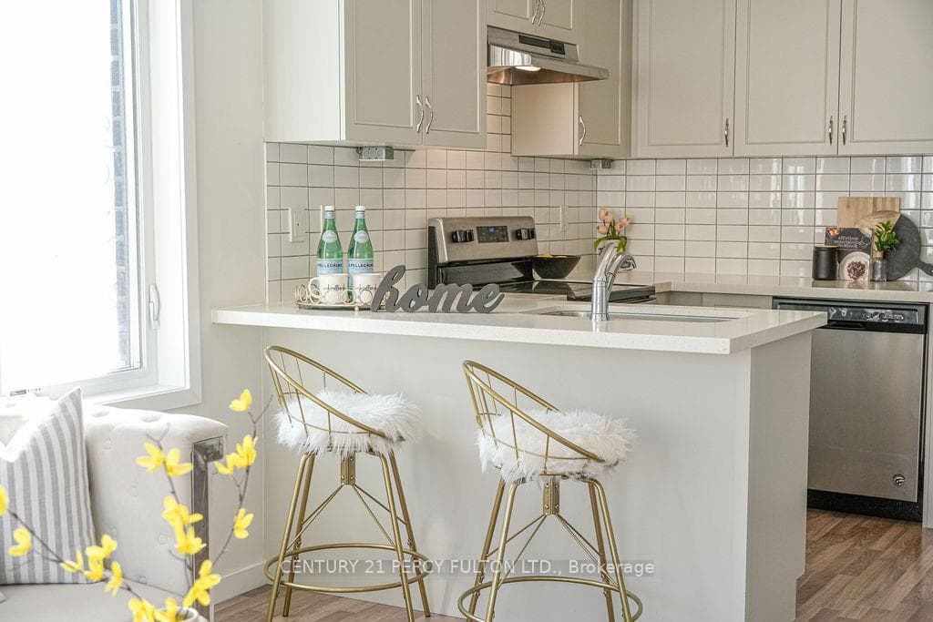 1711 Pure Springs Boulevard Unit 304 photo 17
