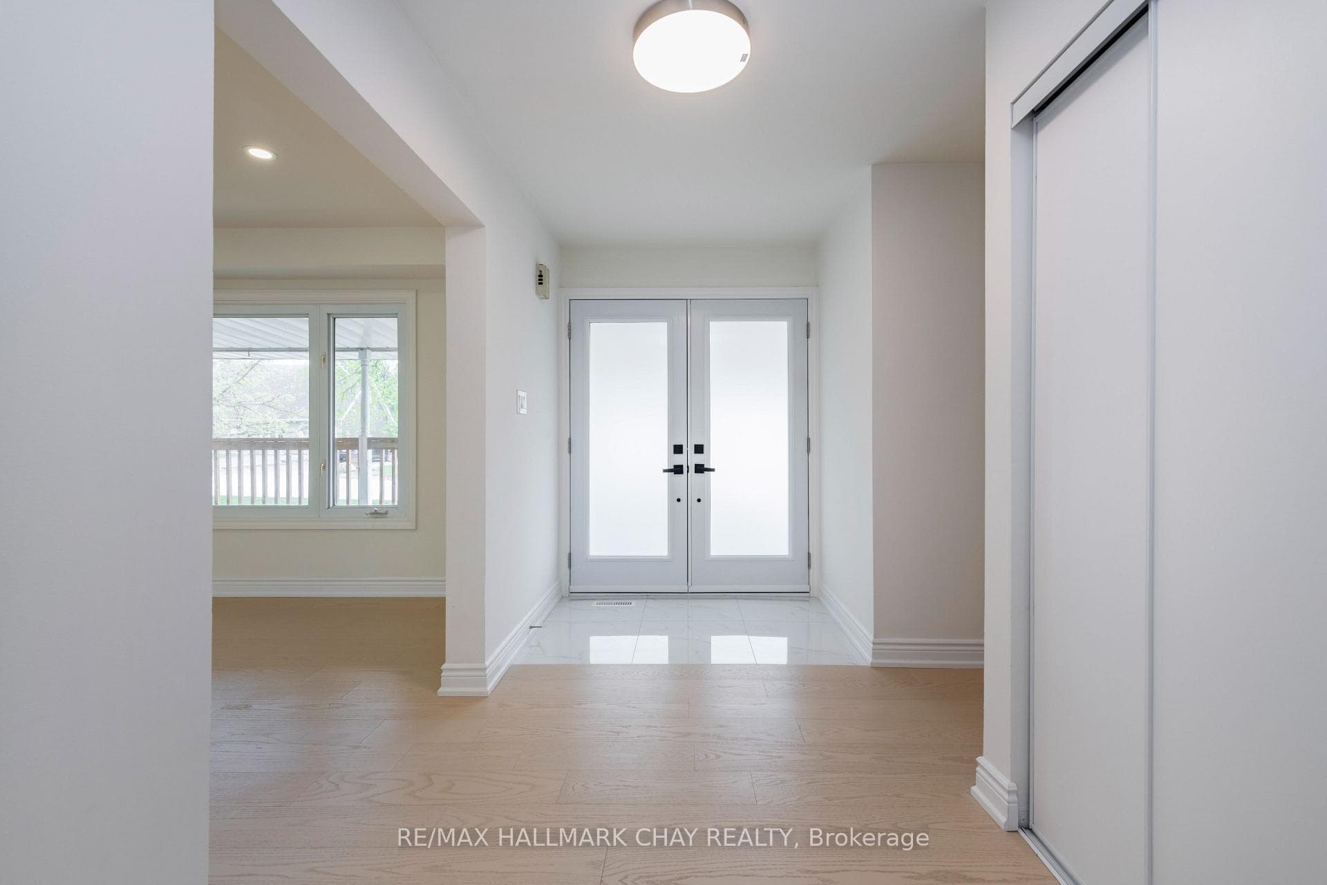 19 Noam Drive photo 4