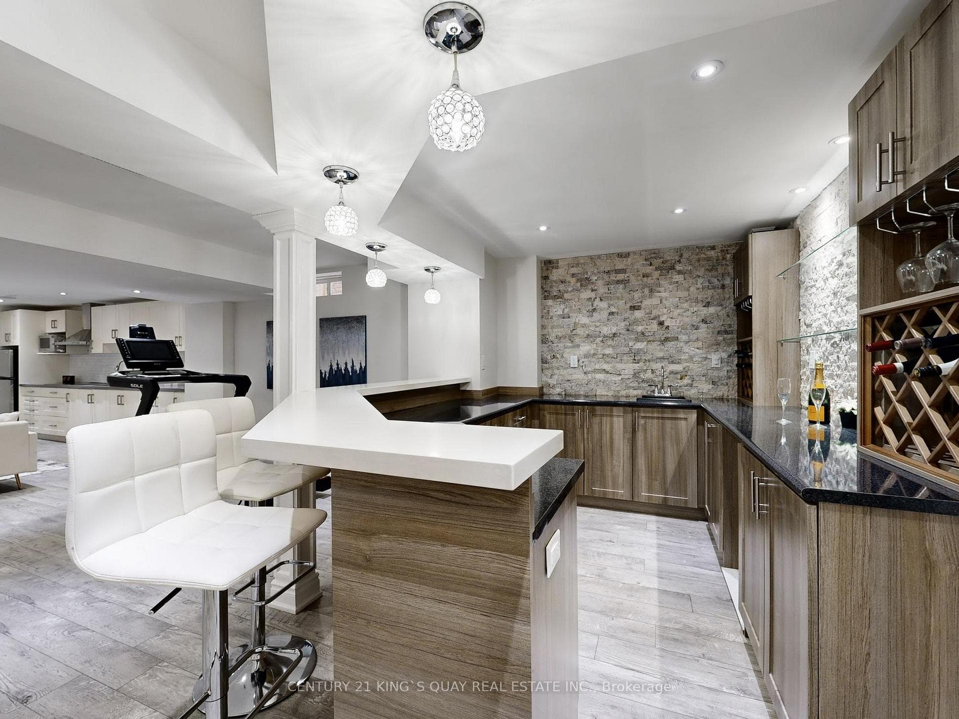 383 Wilfred Murison Avenue photo 47
