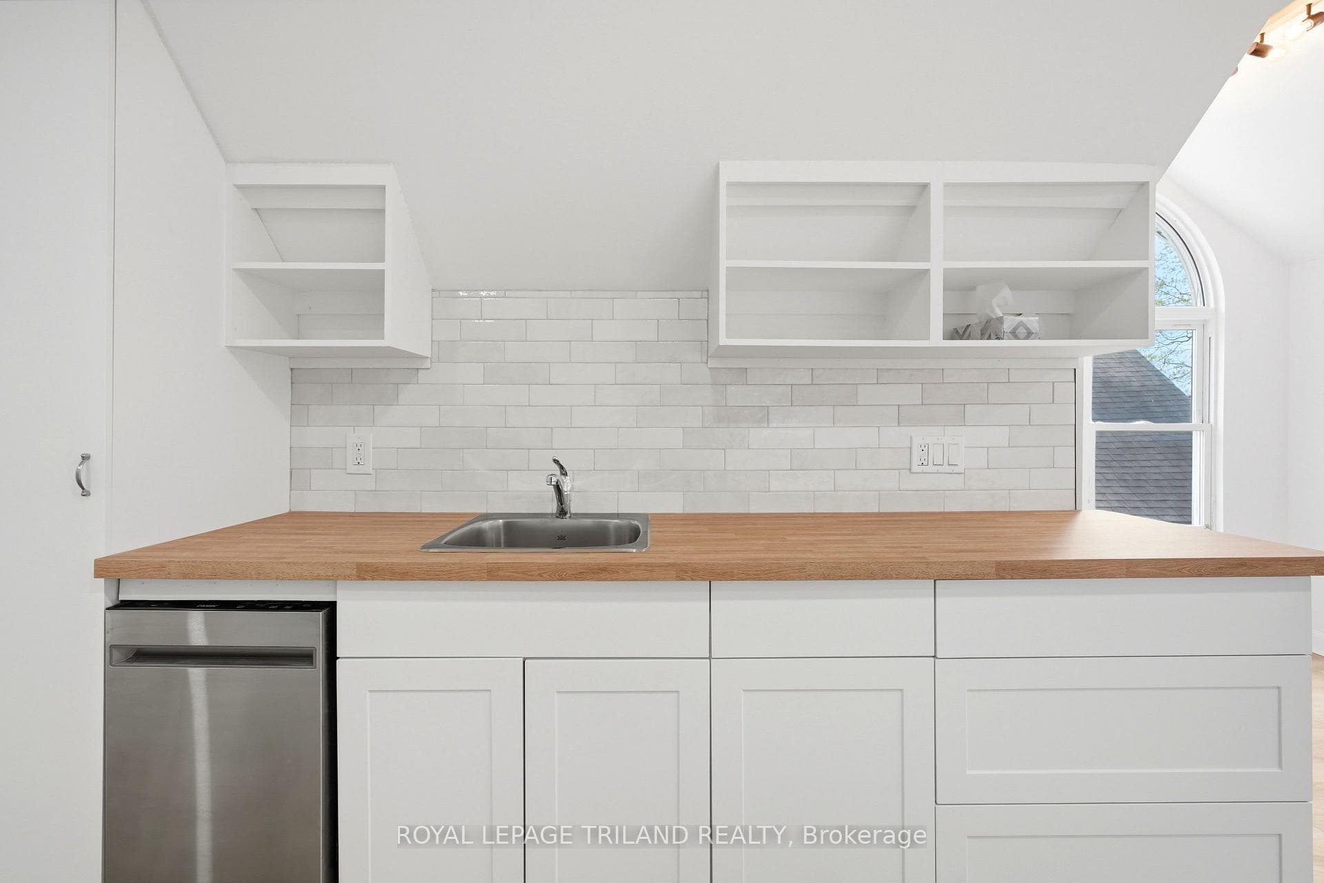 84 Smith Street Unit 2 photo 5