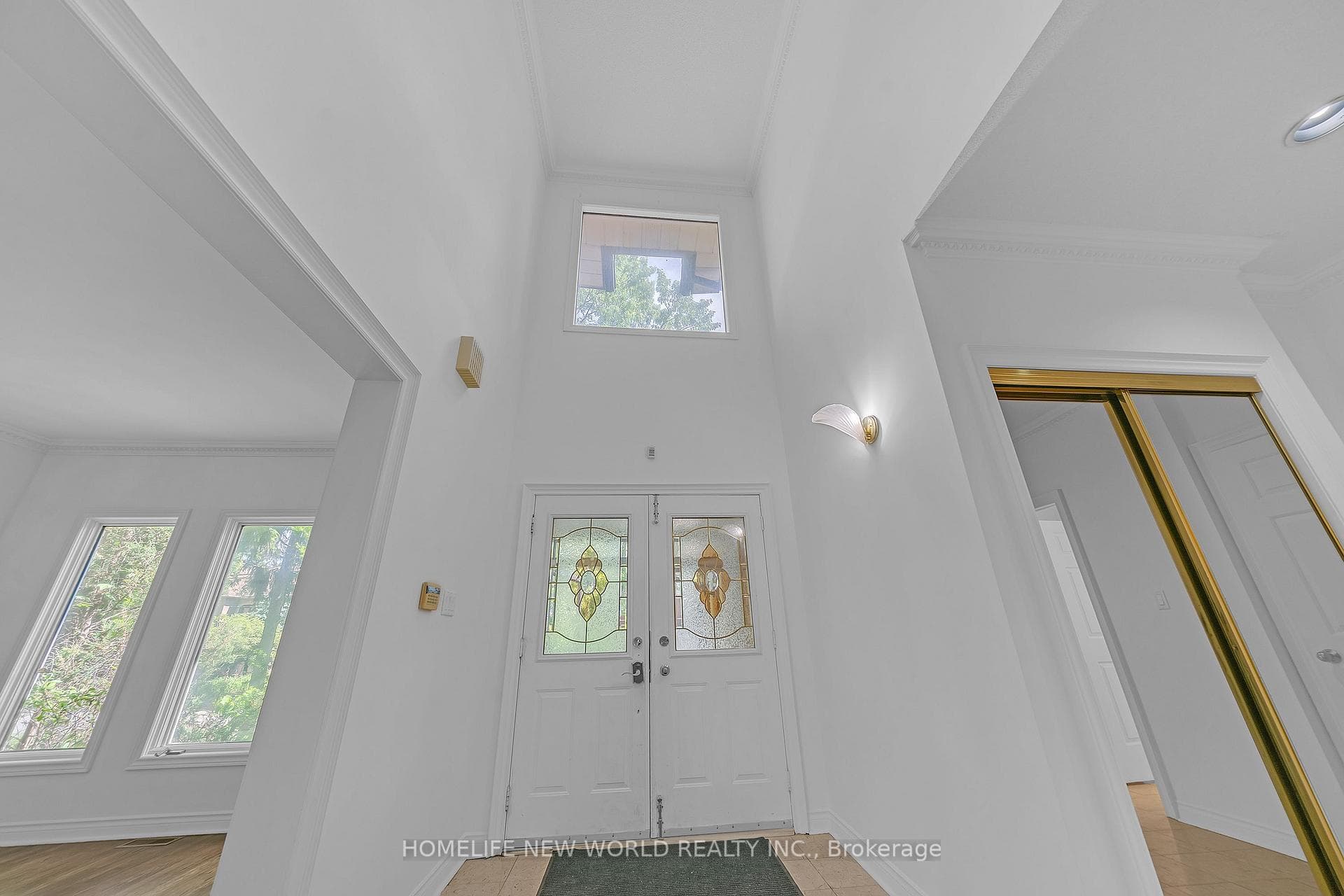 320 Mckee Avenue photo 4
