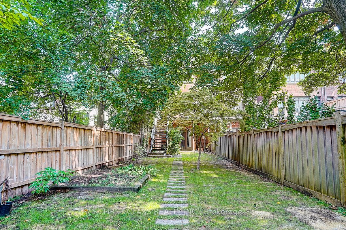 62B Oriole Road photo 44
