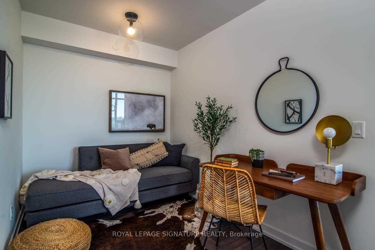 18 Erskine Avenue Unit 2203 photo 9