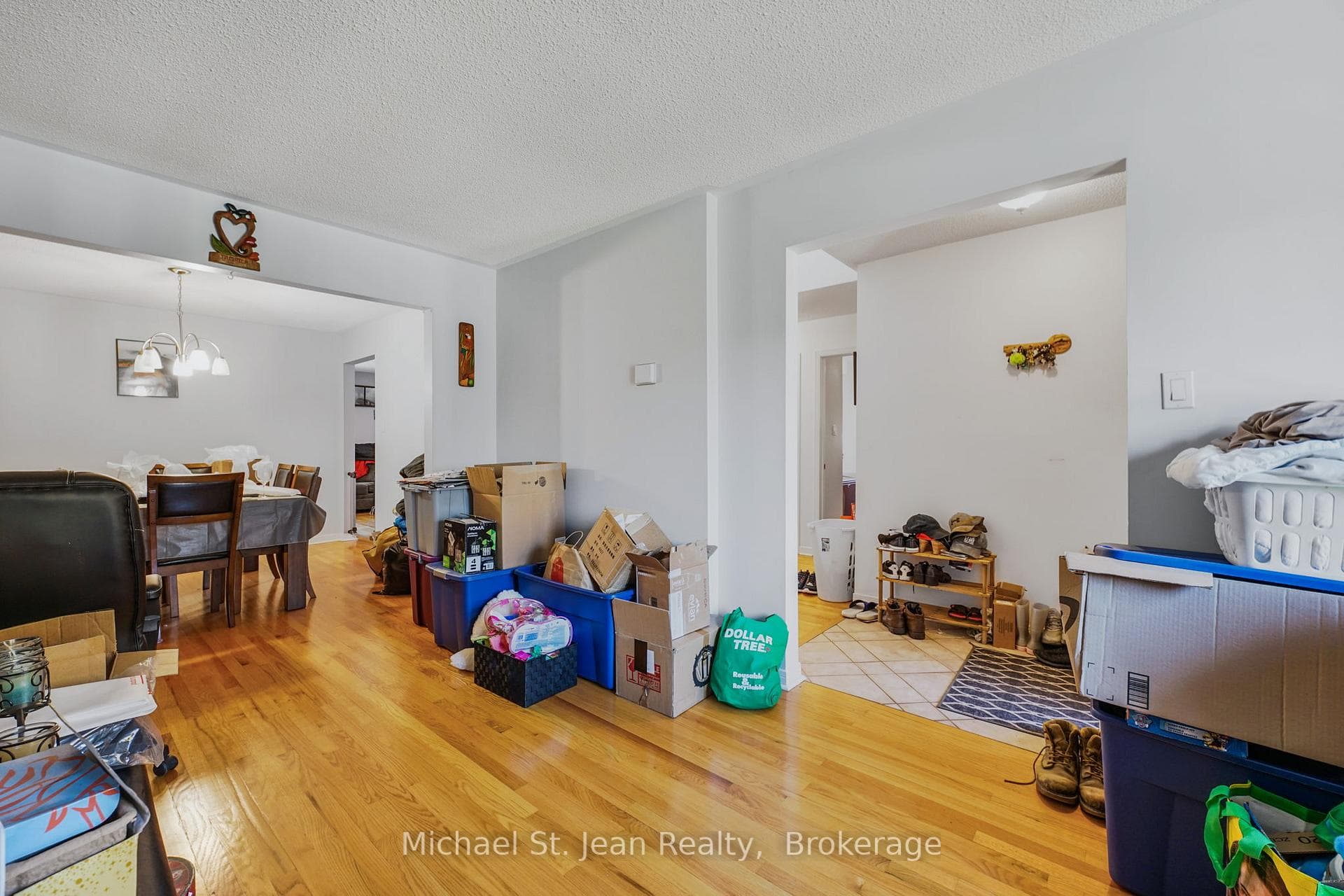 128 Springbrooke Crescent photo 24