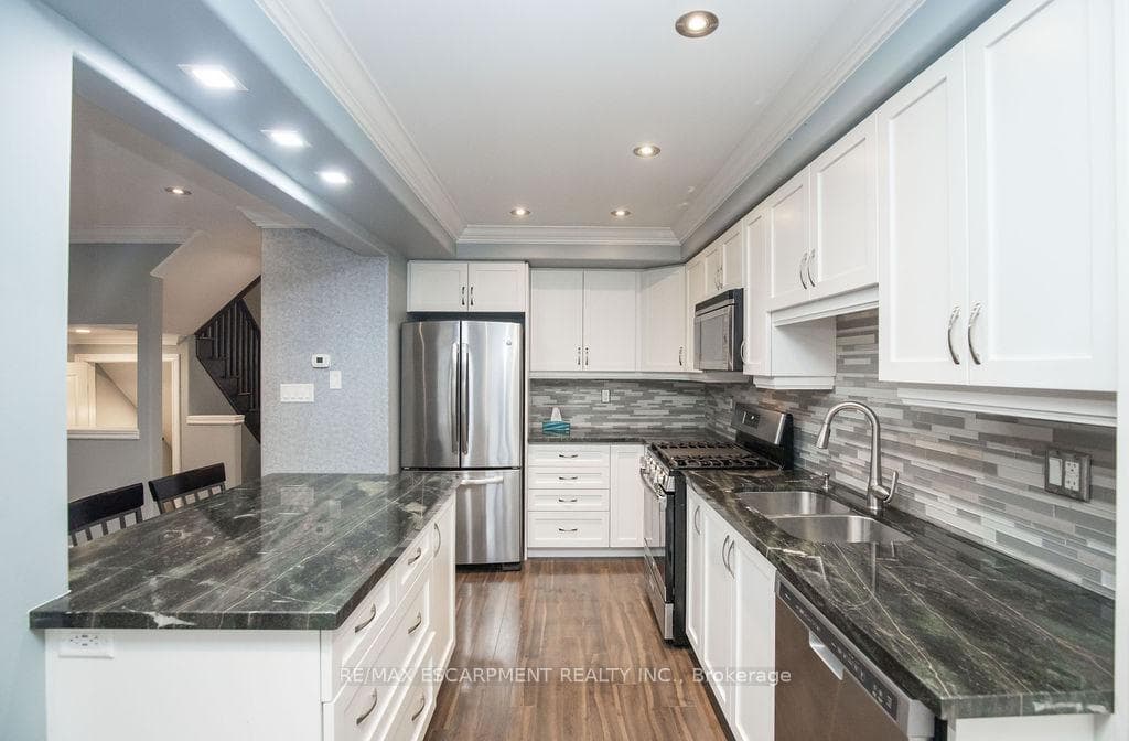 85 Chamomile Drive photo 16