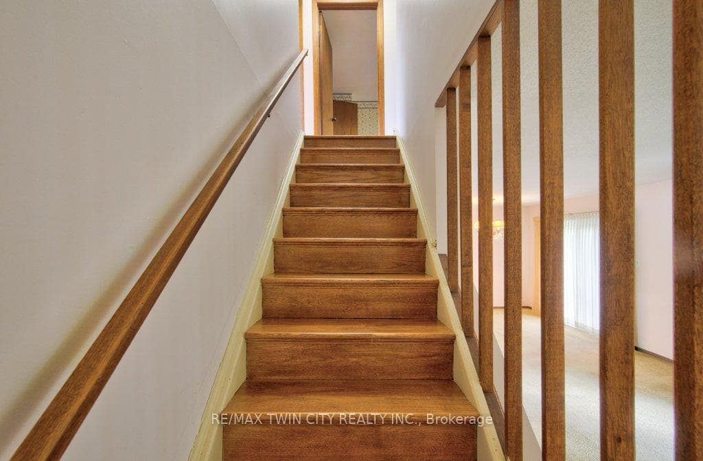87 Charles Best Place photo 16