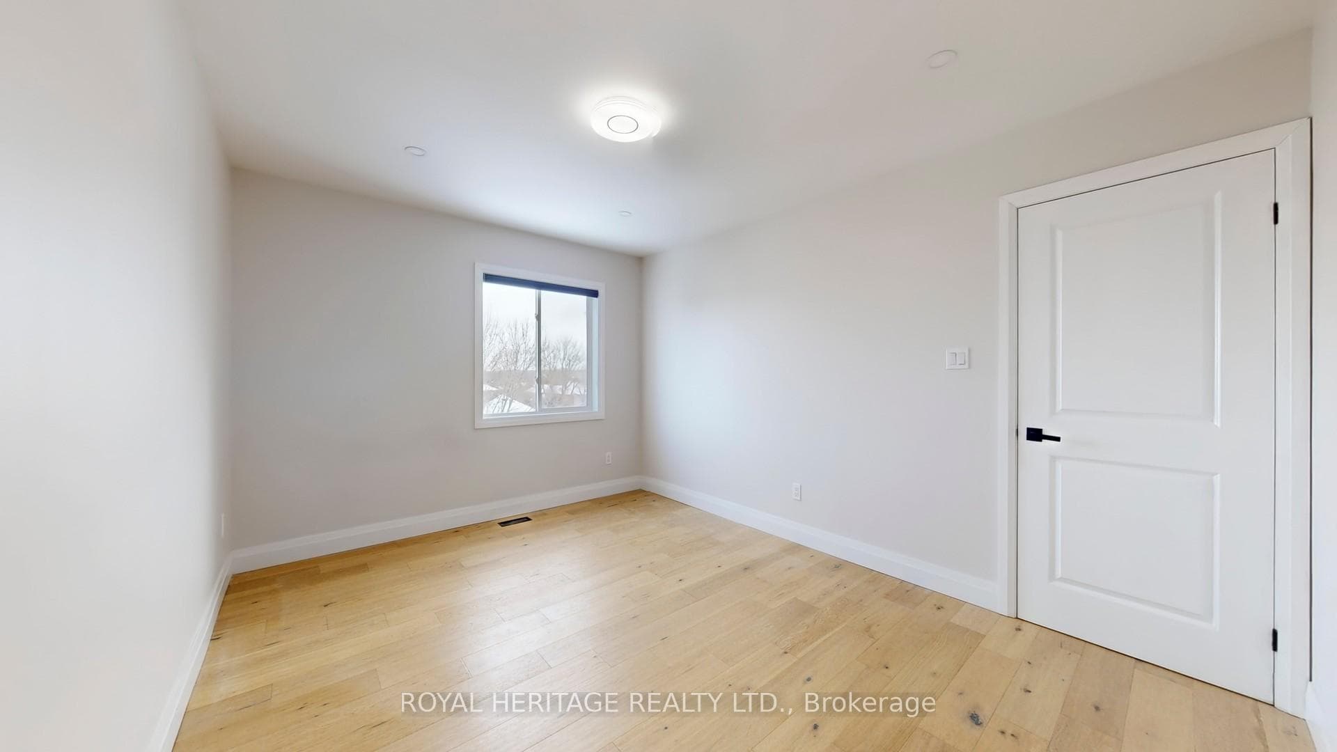 53 Meadow's End Crescent photo 26