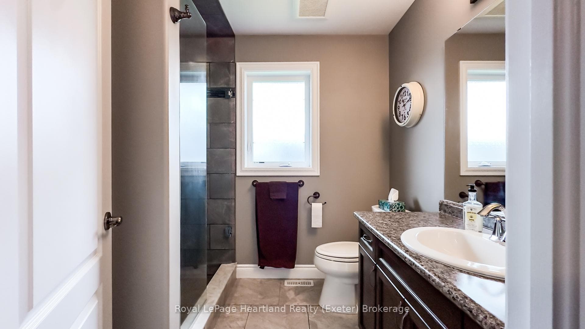 175 Spencer Avenue photo 22