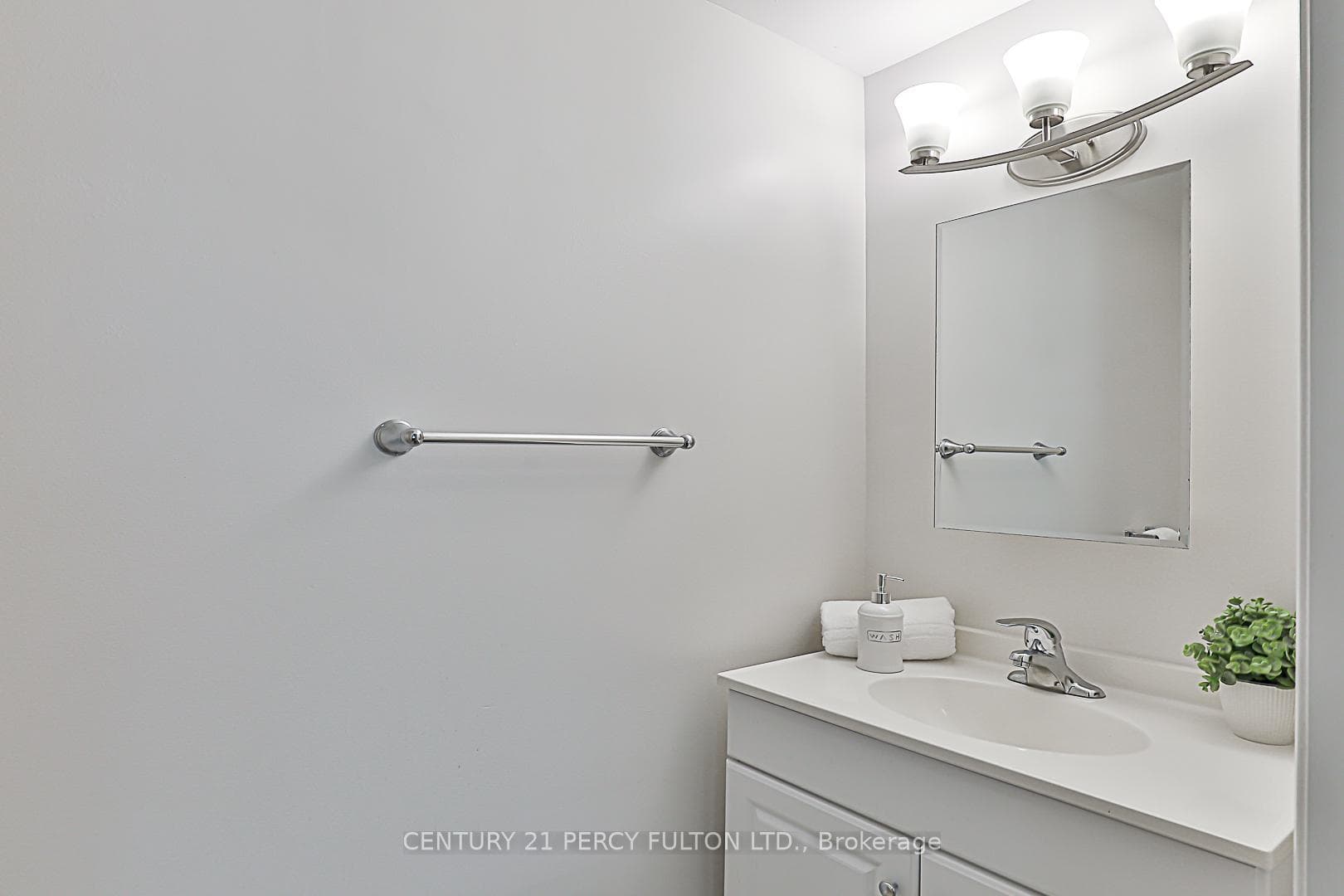 97 Baif Boulevard photo 19