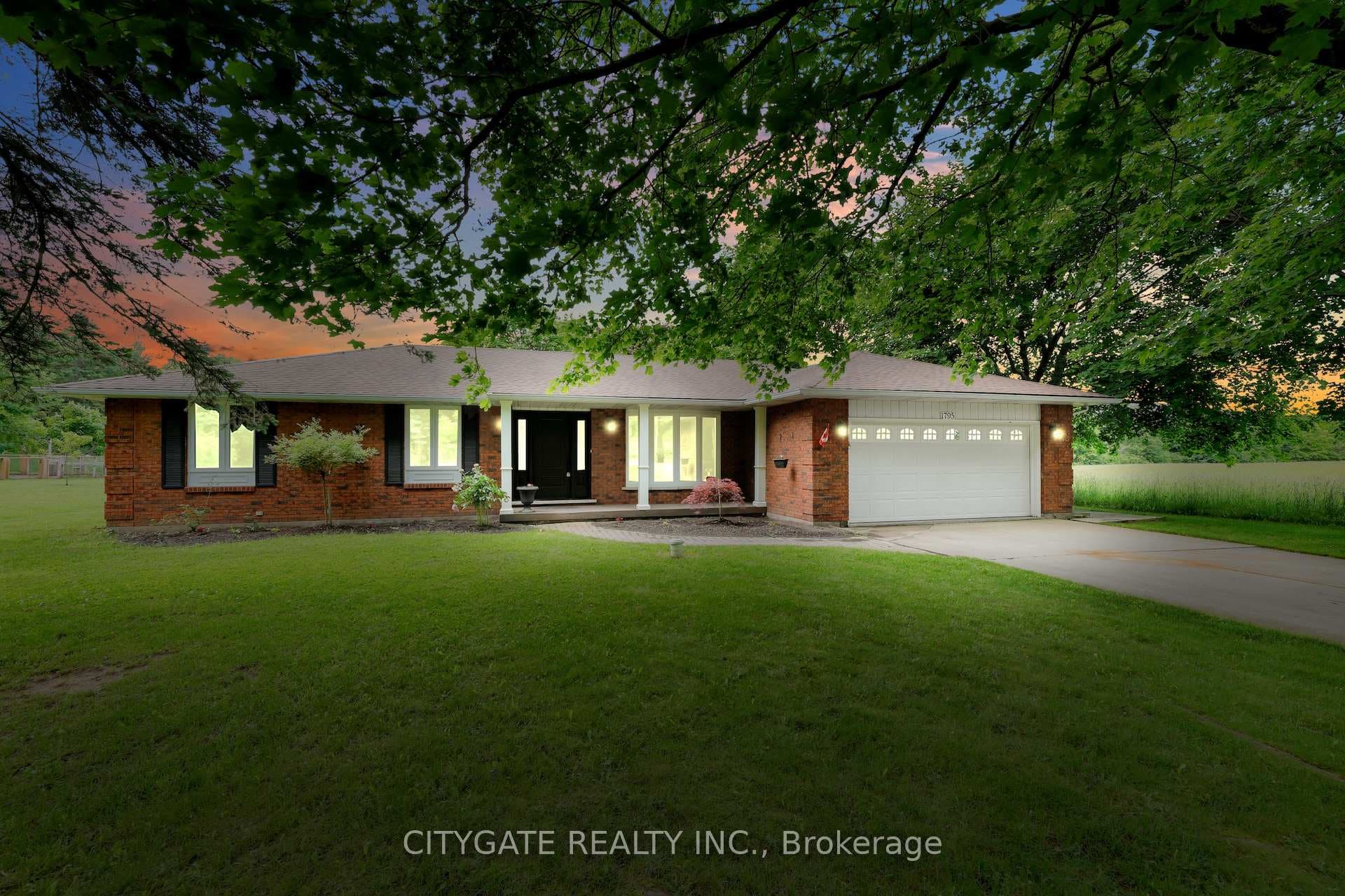 1795 Centre Road photo 37