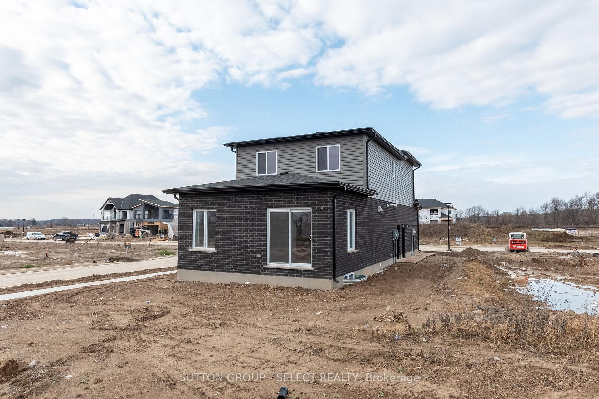 6437 Heathwoods Avenue photo 20