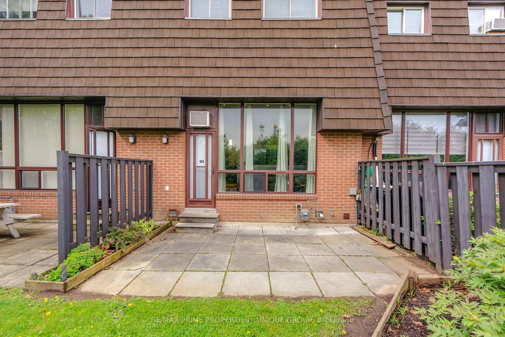 104 Darras Court photo 45