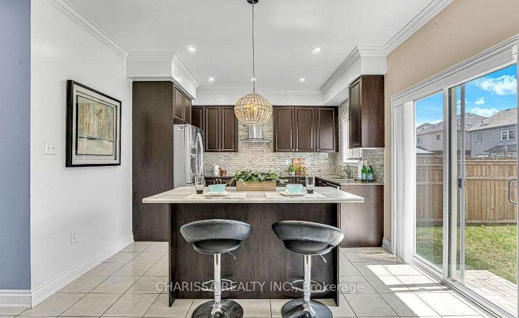 79 William Fair Drive Unit UPPER photo 4