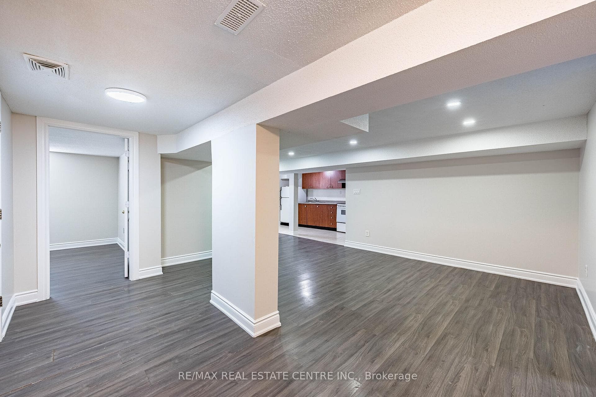2 Milner Road Unit (Basement) photo 8