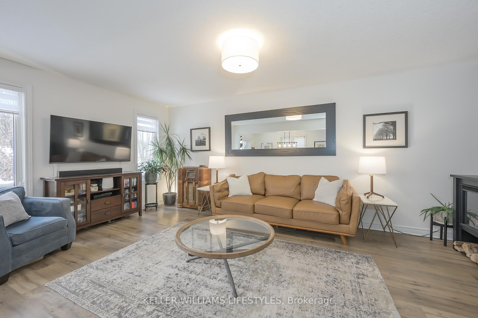 6811 Vallas Circle photo 12