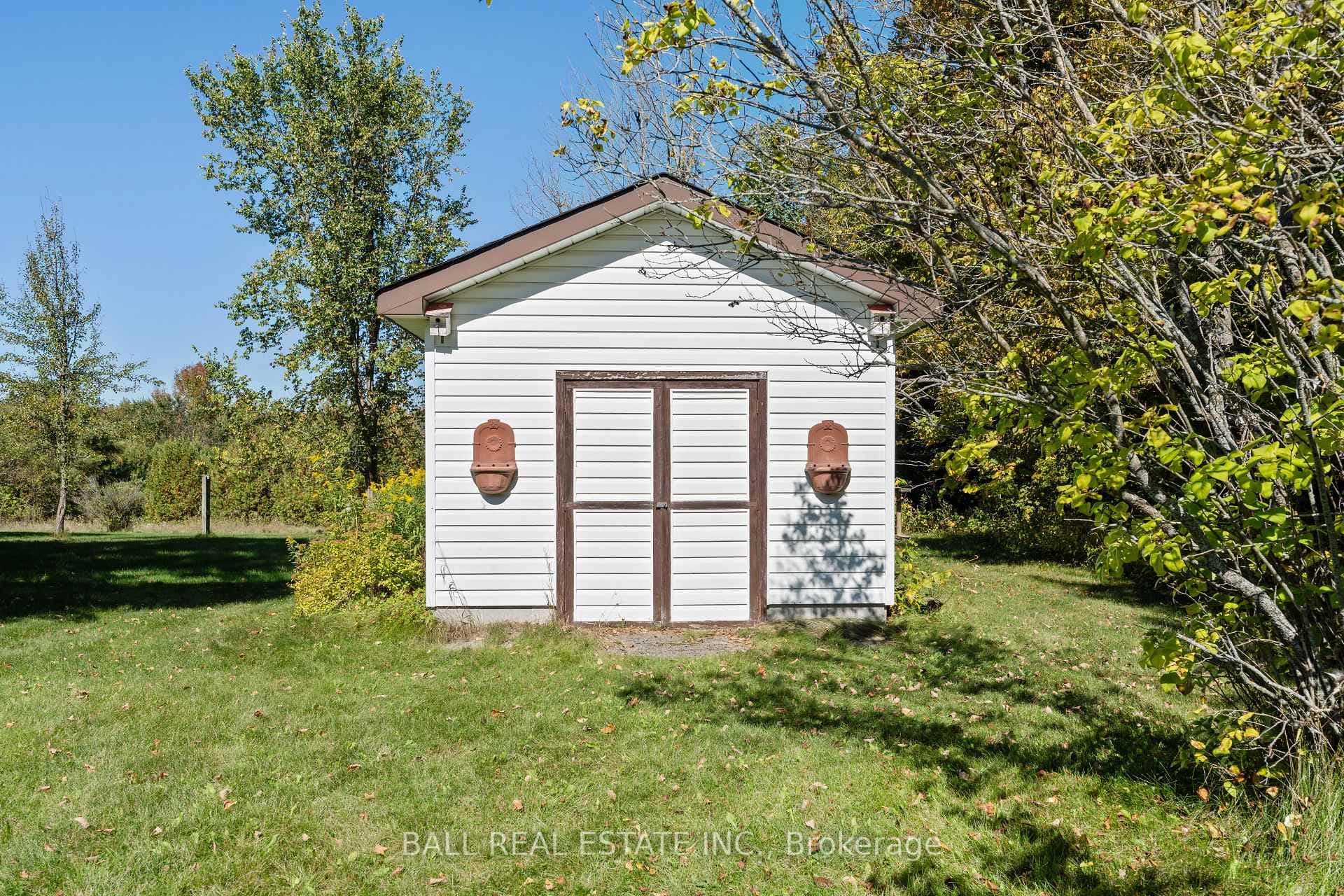 732 Ford Crescent photo 43