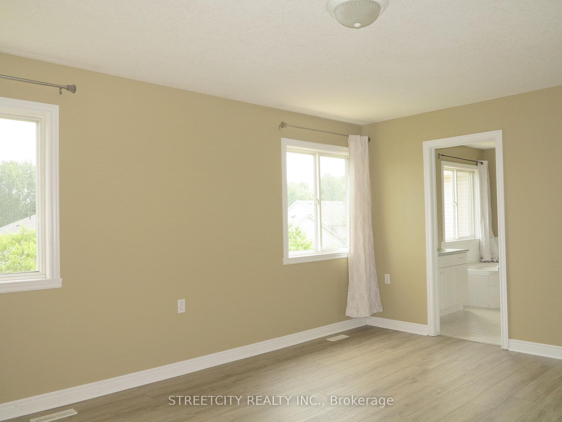1155 SOUTH WENIGE Drive photo 10