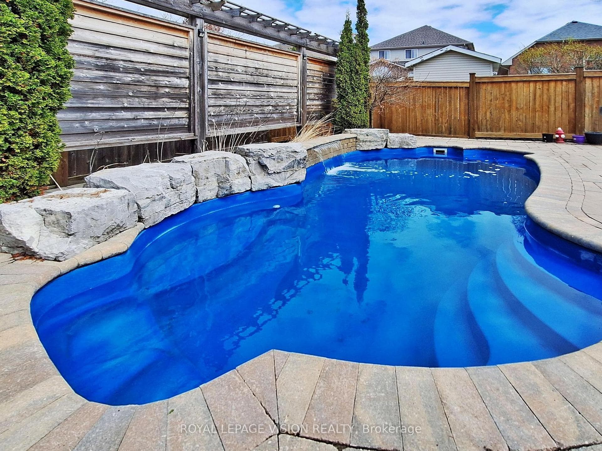 417 Bovin Avenue photo 35