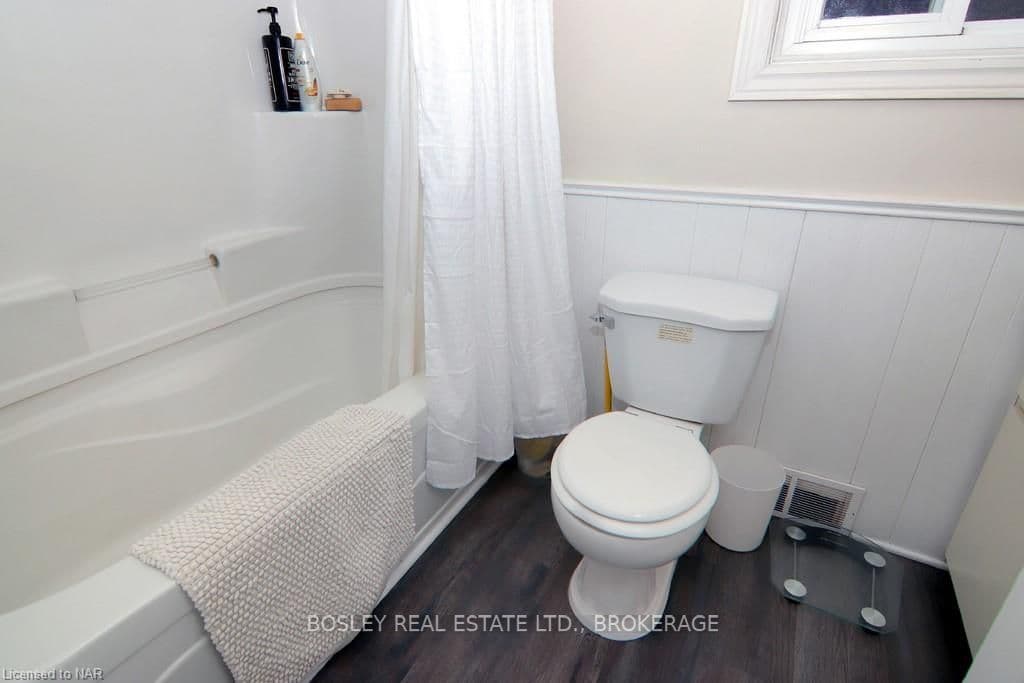 73 CHAPLIN Avenue photo 29