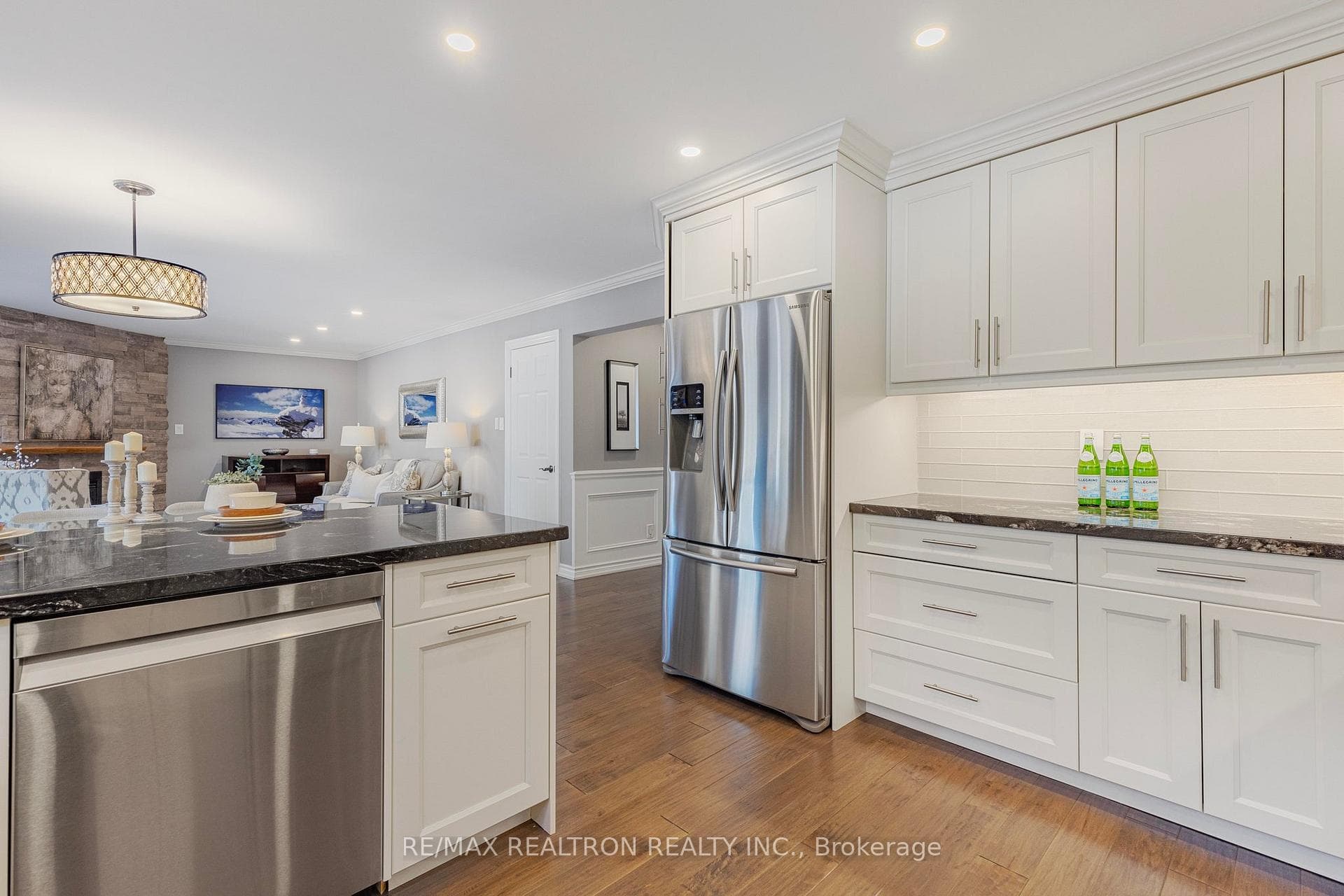 257 Petheram Place photo 15