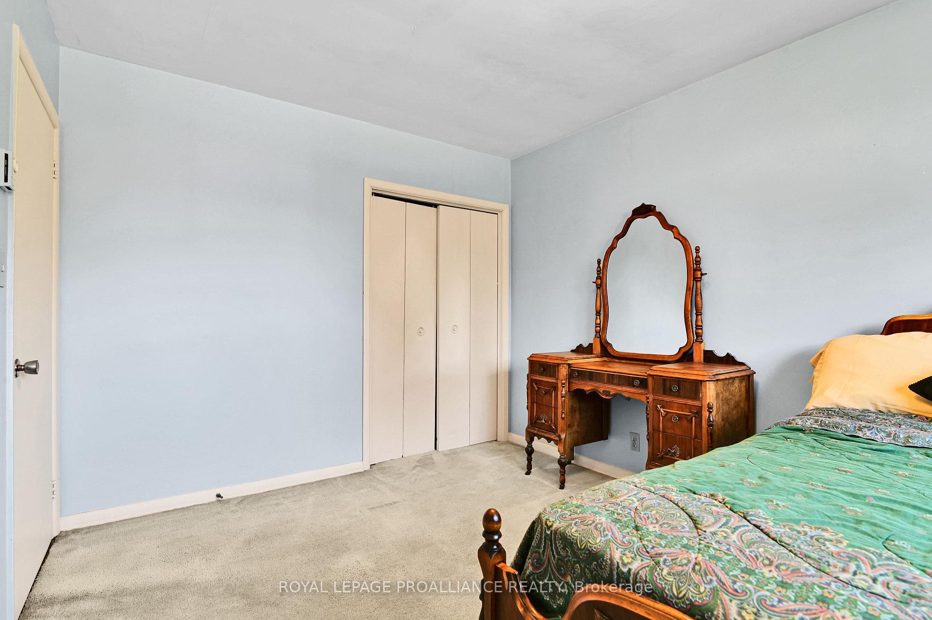 42 Davison Avenue photo 25