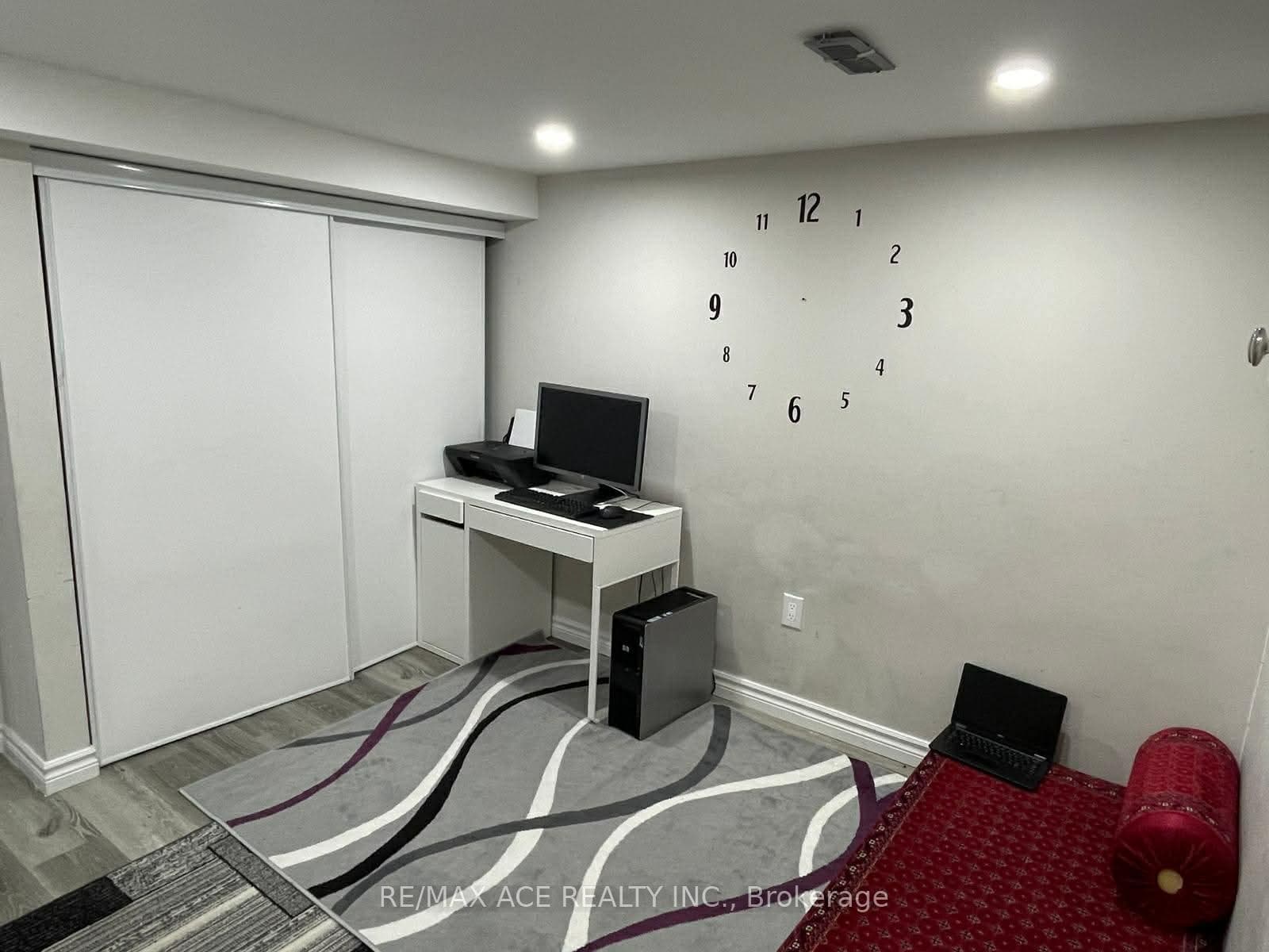 169 Flora Drive photo 5