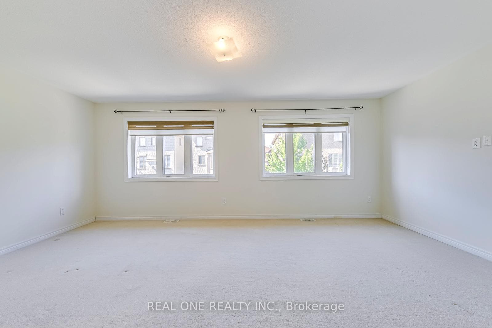 2392 Wasaga Drive photo 23
