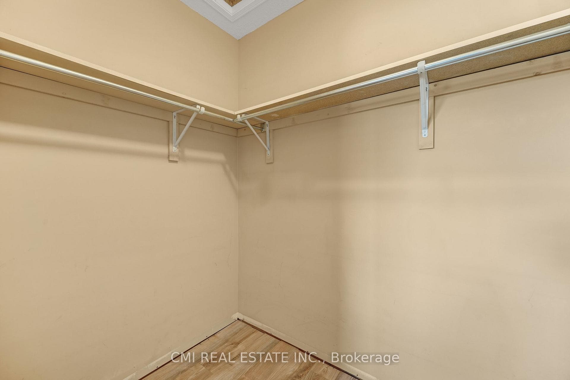21 Truax Crescent photo 27