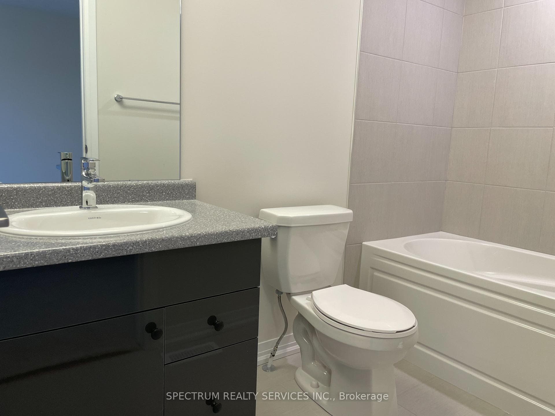 660 Colborne Street Unit 65 photo 13