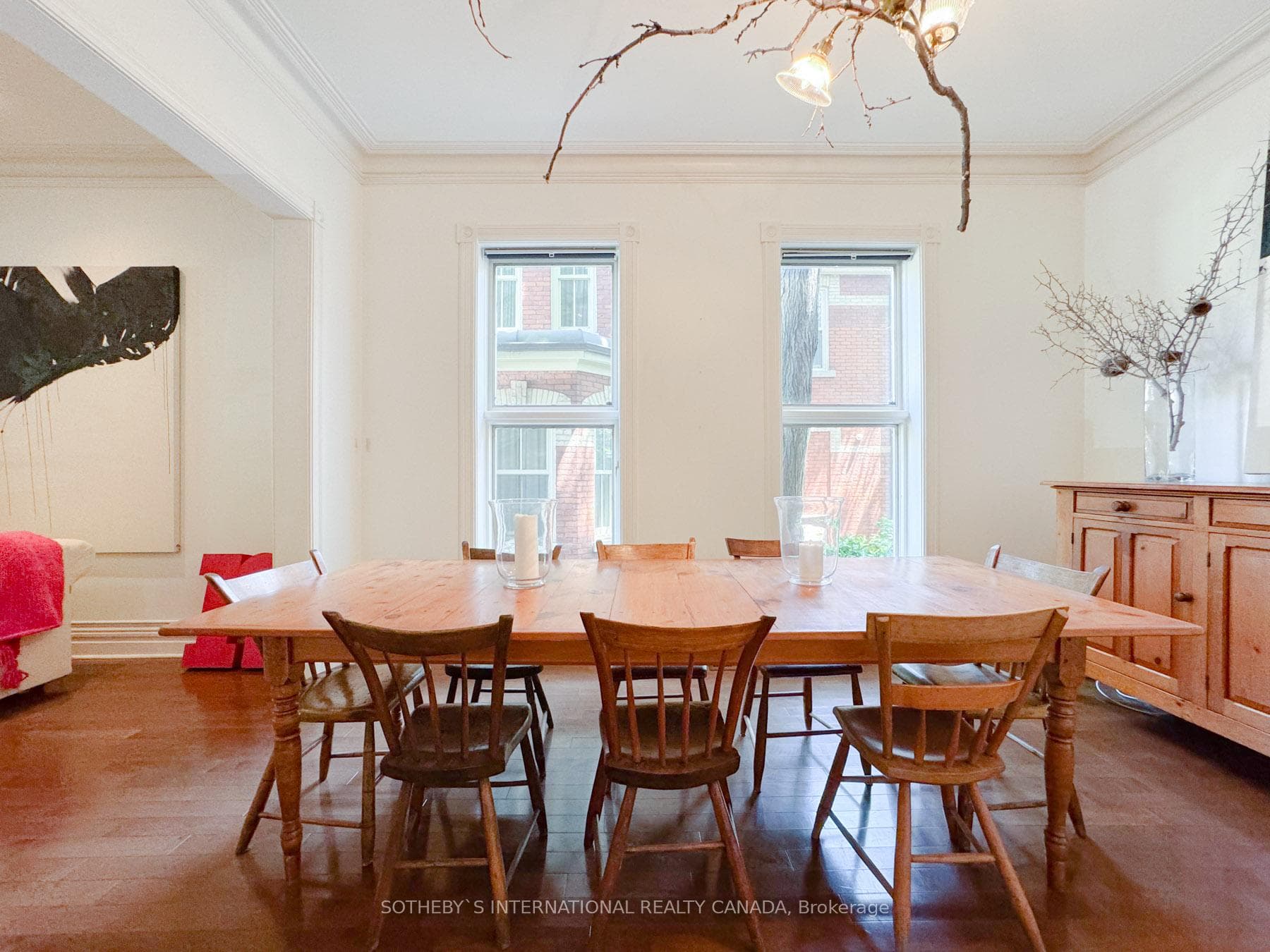 395 Carlton Street photo 10