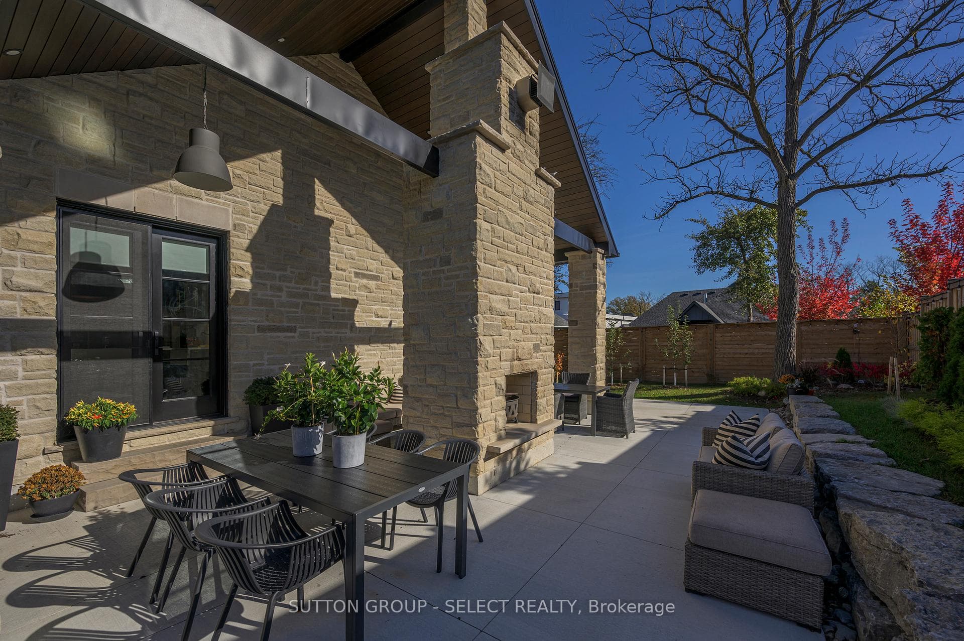 incredible back terrace - fenced/treed