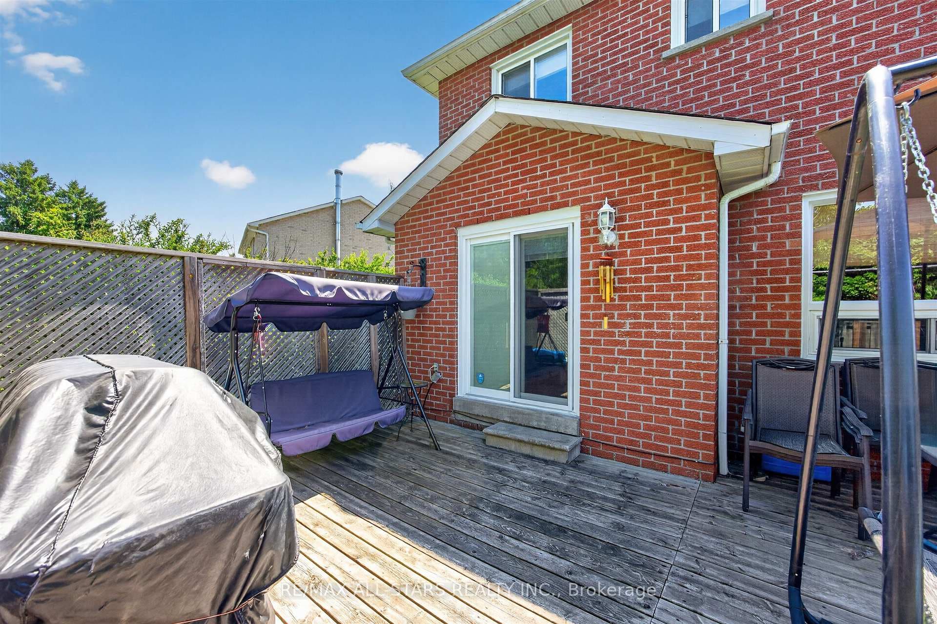 68 Patterson Crescent photo 34
